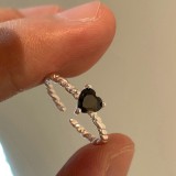Fekete szíves köves gyűrű