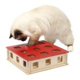 FERPLAST Játék macskáknak MAGIC BOX, 27 x 27 x 8,5 cm