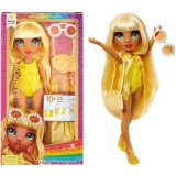 Flair Toys Rainbow High: Vízparti divat öltöztethető napozó Sunny divat baba