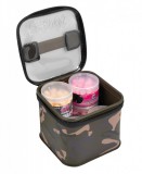 Fox Aquos Camo Bait Storage Medium Plus csalis és aprócikkes táska - 17x17x13cm (CEV014)