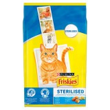 Friskies Steril száraz macskaeledel - lazaccal és hozzáadott zöldségekkel 10 kg