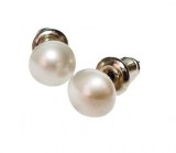Fülbevaló, félgömb, gyöngyházfehér SWAROVSKI&reg; gyöngyből, 8mm, ART CRYSTELLA&reg; (RSWF046)
