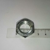 Fűnyírótraktor késtartó anya MTD B135 késtartótengelyre