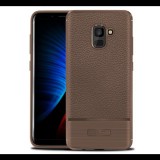 Gigapack Szilikon telefonvédő (közepesen ütésálló, bőr hatású, szálcsiszolt) BARNA [Samsung Galaxy A8 Plus (2018) SM-A730F] (5996457744176) - Telefontok