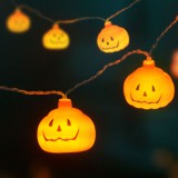 Globiz Halloween-i LED-es fényfüzér - tök - 12 LED - 2 x AA - 2 m