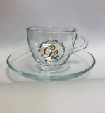 GO espresso üveg csésze arany-fekete logóval és alj