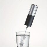 Gyors és egyszerű elektromos tejhabosító kávékészítéshez és italokhoz