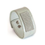 HAND MADE BŐR KARKÖTŐ RAKOTT  KRISTÁLLYAL - white