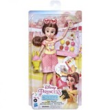 Hasbro Disney hercegnők: Belle laza öltözetben (E83945L0)