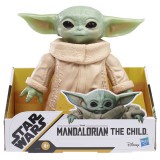 Hasbro Star Wars: Baby Yoda műanyag figura - 15 cm