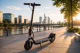 HECHT 5178 elektromos roller – 350 W, 25 km hatótáv, 12 kg