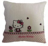 Helló Kitti mintás díszpárna huzat - 40x40 cm