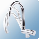 Herz Fresh egykaros álló mosogató csaptelep forgatható íves kifolyócsővel lehajtható ablak elé