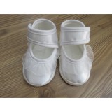 Hófehér szatén kislány cipő - fodros (16)