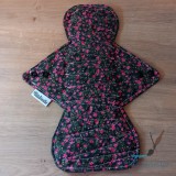 Horváthné Pális Rita e.v. 9422 Harka, Alpesi utca 34 B hello@ritakreativ.hu Éjjeli virágok mosható betét 30cm