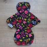 Horváthné Pális Rita e.v. 9422 Harka, Alpesi utca 34 B hello@ritakreativ.hu Fekete alapon virágok mosható betét 30cm