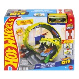 Hot Wheels: Kígyótámadás pályaszett - Mattel
