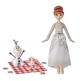 Hasbro Jégvarázs 2: Anna és Olaf őszi piknikezése