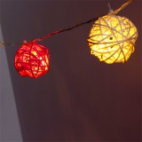 IRIS Gömb alakú fonott/rattan/4m/fehér/20db LED-es/3xAA elemes fénydekoráció