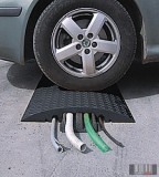 ÍVELT KÁBELHÍD 7 TONNA TEHERBÍRÁSSAL