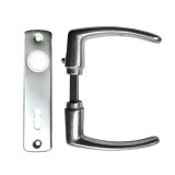 JKH Ajtókilincs EL-66 + ajtócím 55mm lővér kulcslyukas polírozott