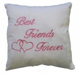 Kámán Lászlóné EV 1171 Bp. Rákoskerti utca 1. Best Friends Forever plüss párna 35x35 fehér