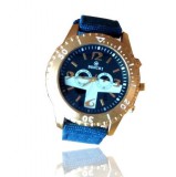 Kék szövetszíjas karóra