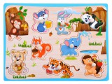 Készségfejlesztő Fa Kirakó-Puzzle fogantyúval-9 db. Állattal-Kedvenc Csemegéjükkel