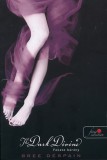 Könyvmolyképző Kiadó Kft. Bree DeSpain: The Dark Divine - Fekete bárány - könyv
