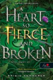Könyvmolyképző Kiadó Kft. Brigid Kemmerer: A Heart So Fierce and Broken - Harcos, megtört szív - könyv