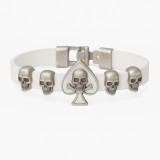 Koponyás férfi motoros bőr karkötő