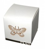 Köszönetajándék-doboz cukrozott mandulával, csokiszívvel bordó-arany