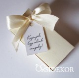 Köszönetajándék doboz szatén szalaggal