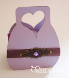 Köszönetajándék-doboz több színben cukrozott mandulával, csokiszívvel