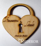 Köszönetajándék fa kulcstartó - lakat forma