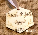 Köszönetajándék modern, fa kulcstartó