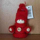 Kötött ruhás téli figura - piros - fiú