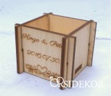 Kövirózsa köszönetajándék fa kockában