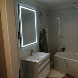LED Mirror Studio LED tükör négyzet 50x70 cm körben világító