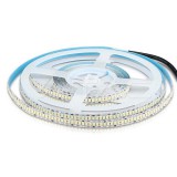 LED Szalag SMD2835 240 LED magas fényerővel 6400K IP20
