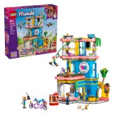 LEGO® Friends: Heartlake City klubház (42689)