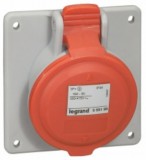 LEGRAND 555290 P17 Tempra Pro Dafbe323k06440V IP44 döntött aljzat