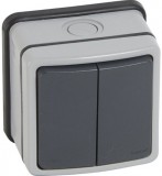 LEGRAND 684604 Plexo 66 kettős váltóérintkezős kapcsoló falon kívüli