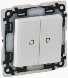 LEGRAND 752159 Valena Life kettős váltókapcsoló jelzőfénnyel, IP44 fehér