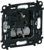 LEGRAND 753021 Valena InMatic 2P+F dugalj csatlakozóaljzat mechanizmus gyermekvédelem nélkül, rugós vezetékbekötéssel