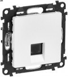 LEGRAND 753142 Valena Life 1xRJ45 Cat. 6 UTP csatlakozóaljzat fehér