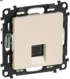 LEGRAND 753242 Valena Life 1xRJ45 Cat. 6 UTP csatlakozóaljzat elefántcsont