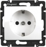 LEGRAND 774421 Valena 2P+F dugalj csatlakozóaljzat gyermekvédelemmel, fehér
