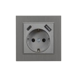 Leziter Nova földelt csatlakozóaljzat USB csatlakozóval 2A szürke kerettel