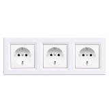 Leziter Nova III három földelt csatlakozóaljzat dugalj 16A 250V fehér kerettel